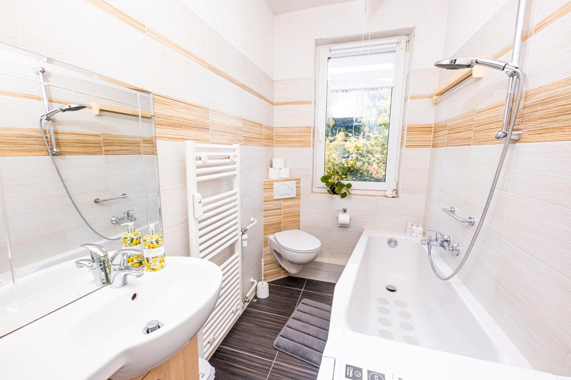 Modernes 2-Zimmer-Apartment Mit Balkon Und Netflix Jena Exterior photo